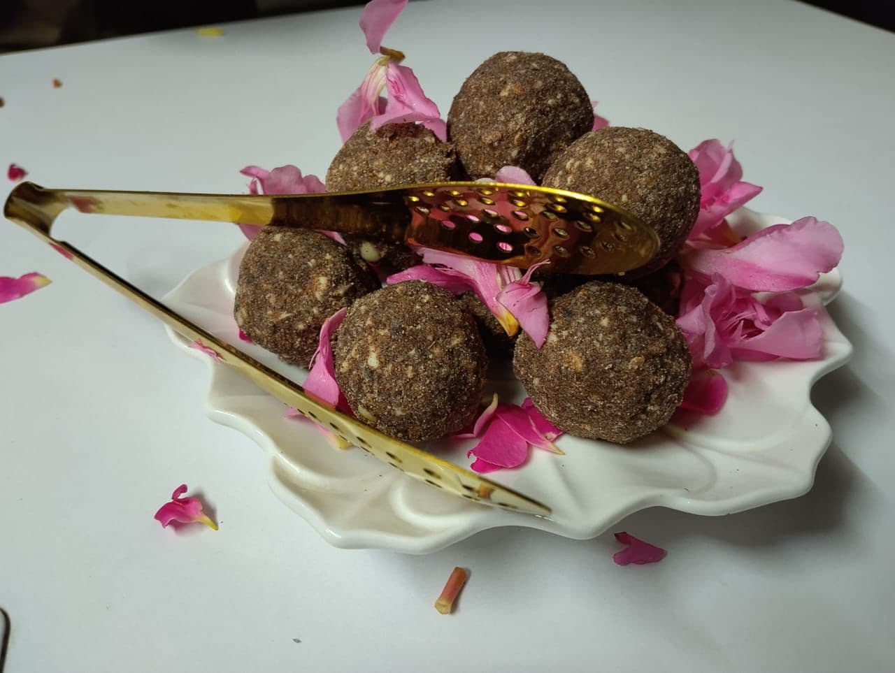 Ragi Laddoo — Rasoi Tales