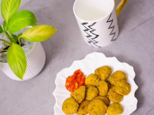 Methi Mathri — Rasoi Tales